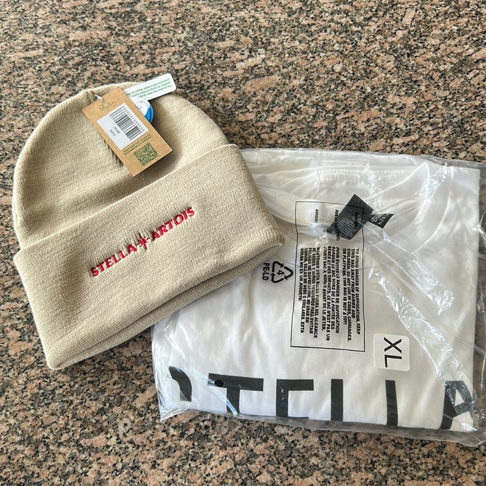 Stella Artois beanie and white XL T-shirt brand new w tag and plastic